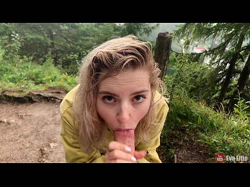 ❤️ Fata înghite spermă după o felație în public - Eva Elfi at ro.hentaibar.ru ❌